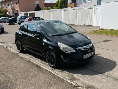Gebraucht Opel Corsa 85 PS (62 kW) 2011 Schwarz Kleinwagen