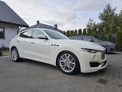 Gebraucht Maserati Levante 330 PS (242 kW) 2021 Weiß SUV