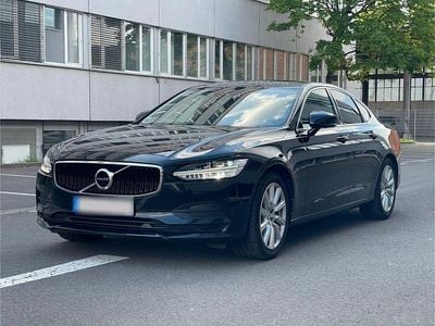 Usado Volvo S90 Momentum 150 HP (110 kW) 2018 Preto Sedan
