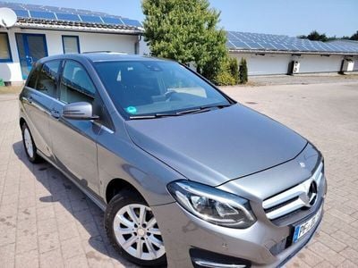 Mercedes B200