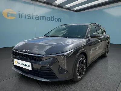 Neu Kia K4 150 PS (110 kW) 2026 Grau Kombi