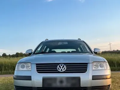 Gebraucht VW Passat 130 PS (95 kW) 2004 Blau Kombi