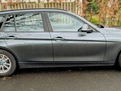 Second-hand BMW 318 Comfort Edition 143 CP (105 kW) 2014 Gri Break