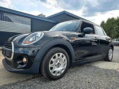 Gebraucht Mini Cooper D 90 PS (66 kW) 2018 Schwarz Kleinwagen