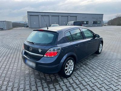 Gebraucht Opel Astra 116 PS (85 kW) 2009 Limousine