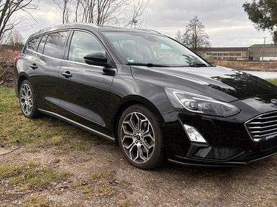 Gebraucht Ford Focus Titanium 150 PS (110 kW) 2019 Schwarz Kombi