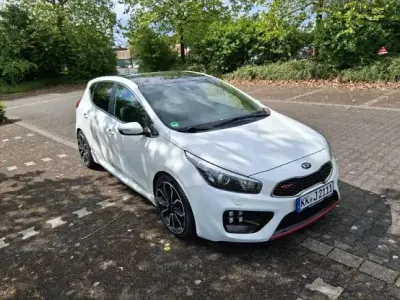 Używany Kia Ceed GT-Track 204 KM (150 kW) 2014 Biały Hatchback