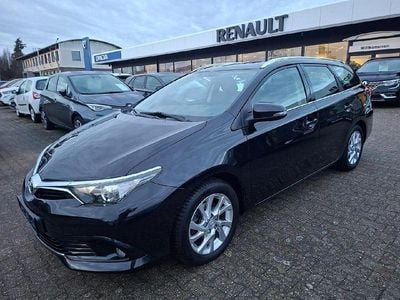 Second-hand Toyota Auris Touring Sports Comfort 116 CP (85 kW) 2016 Negru Break