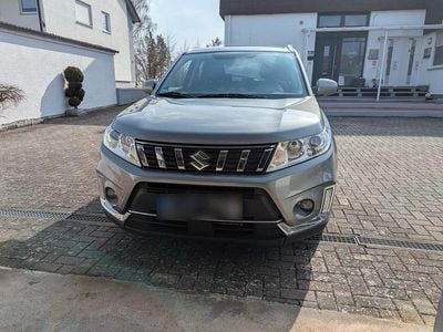 Gebraucht Suzuki Vitara Comfort 111 PS (81 kW) 2019 Grau SUV