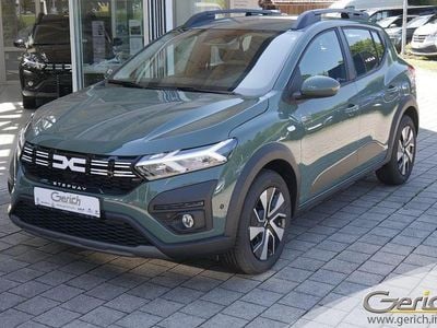 Safarigrüngrau metallic Gebraucht 2024 Dacia Sandero Expression Kleinwagen | 19.455 € (Fairer Preis)