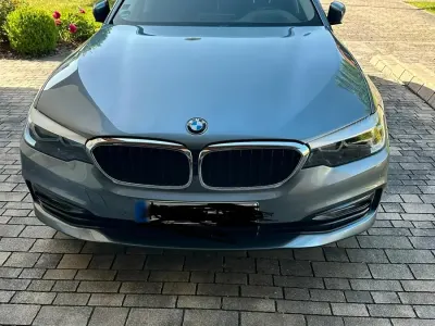Gebraucht BMW 520 190 PS (139 kW) 2018 Grau Kombi