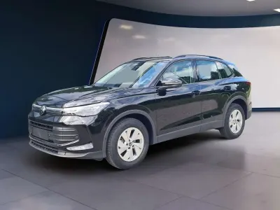 Neu VW Tiguan Trendline 150 PS (110 kW) 2026 Grenaldill schwarz metallic SUV