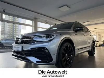 Gebraucht VW Tiguan Allspace R-line 150 PS (110 kW) 2022 Pyrit silber SUV