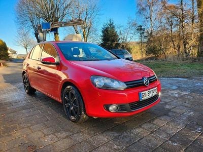 Gebraucht VW Golf VI 80 PS (58 kW) 2009 Rot Kleinwagen