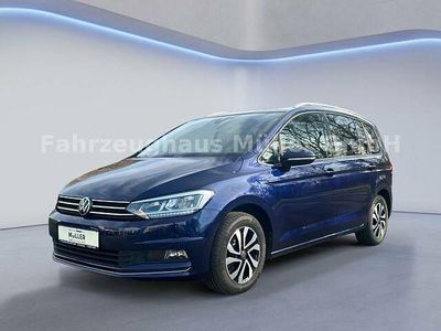 Używany VW Touran Active 150 KM (110 kW) 2022 Niebieski Minivan