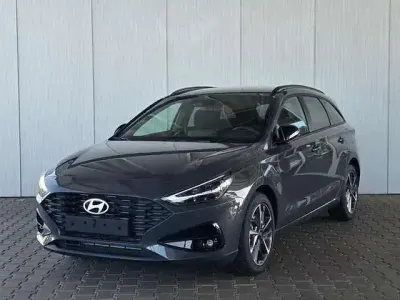 Neu Hyundai i30 116 PS (85 kW) 2026 Verschiedene farben Limousine