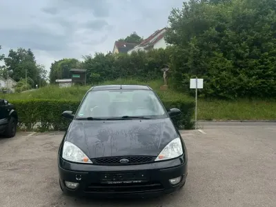 Gebraucht Ford Focus 101 PS (74 kW) 2002 Schwarz Limousine