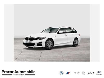 Alcantara/sensatec Gebraucht 2021 BMW 320 M Sport Kombi | 29.890 € (Guter Preis)