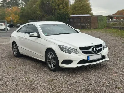 Usado Mercedes E200 Avantgarde 184 CV (135 kW) 2015 Blanco Coupe