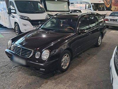 Mercedes E220