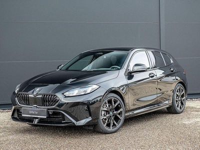 Nouă BMW 120 Performance 170 CP (125 kW) 2026 Negru Hatchback