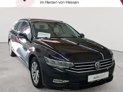 Gebraucht VW Passat 150 PS (110 kW) 2021 Schwarz Kombi