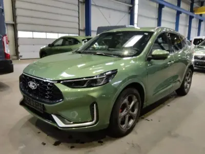 Używany Ford Kuga ST-Line X 186 KM (136 kW) 2025 Zielony SUV