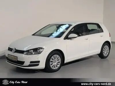 Gebraucht VW Golf VII 110 PS (80 kW) 2015 Weiß Limousine