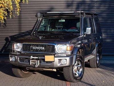 Grau Gebraucht 2021 Toyota Land Cruiser Edition SUV | 109.990 €