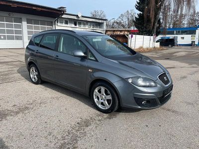 Gebraucht Seat Altea 4You 140 PS (102 kW) 2014 Grau Van / Kleinbus