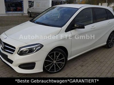 Weiß Gebraucht 2016 Mercedes B200 Night Van / Kleinbus | 11.599 € (Fairer Preis)
