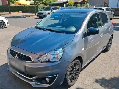 Gebraucht Mitsubishi Space Star Diamant Edition 80 PS (58 kW) 2019 Grau Kleinwagen