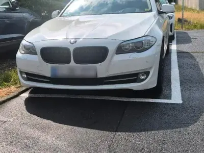 Gebraucht BMW 530 Sport Line 258 PS (189 kW) 2010 Weiß Kombi