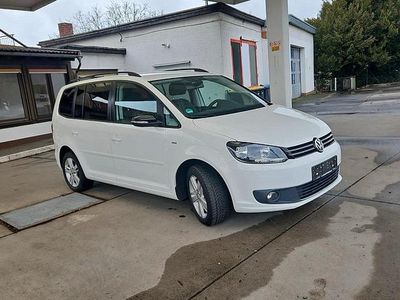 Gebraucht VW Touran 105 PS (77 kW) 2012 Weiß Van / Kleinbus