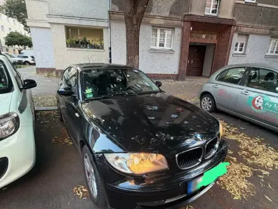 Gebraucht BMW 116 122 PS (89 kW) 2008 Schwarz Kleinwagen