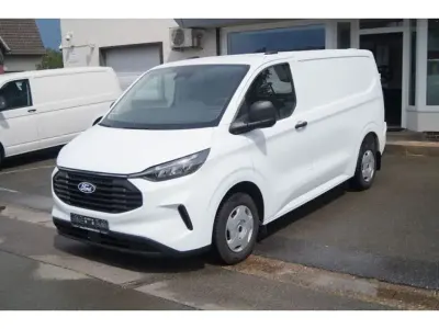 Gebraucht Ford Transit Custom 110 PS (80 kW) 2024 Frozen white Van