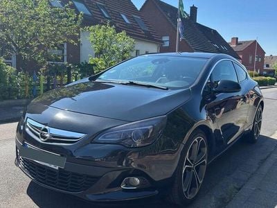 Opel Astra GTC