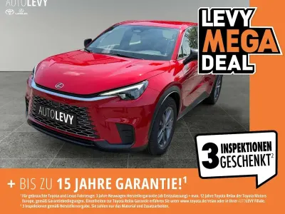 Gebraucht Lexus LBX 136 PS (100 kW) 2024 Rot SUV