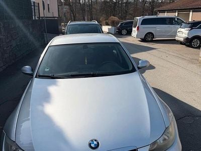 Gebraucht BMW 318 143 PS (105 kW) 2008 Silber Limousine