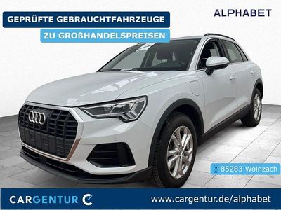Gebraucht Audi Q3 Basis 245 PS (180 kW) 2022 Gletscherweiss (metallic) SUV