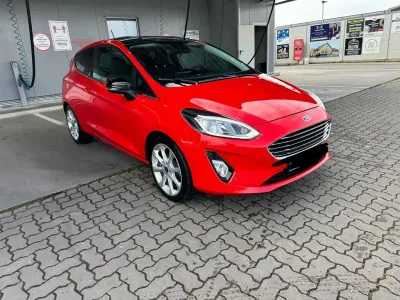 Gebraucht Ford Fiesta Titanium 101 PS (74 kW) 2018 Rot Kleinwagen