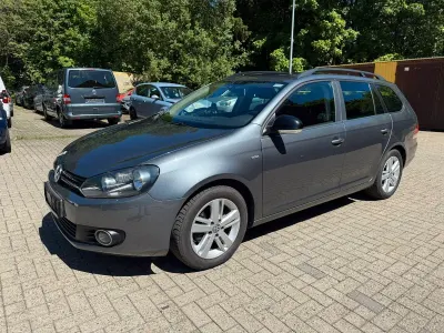Gebraucht VW Golf VI Match 105 PS (77 kW) 2013 Grau Kombi