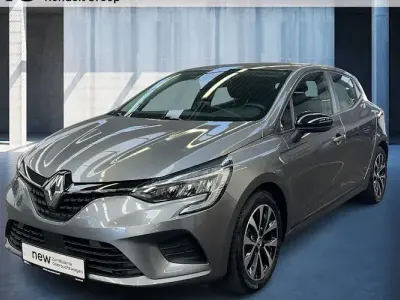 Gebraucht Renault Clio V Equilibre 143 PS (105 kW) 2023 Grau Limousine
