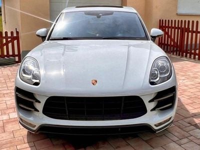 Porsche Macan Turbo
