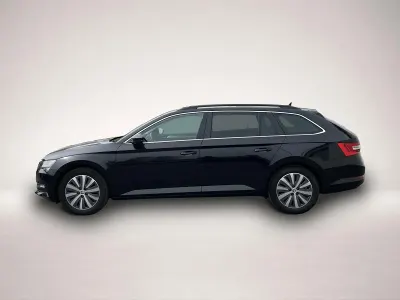 Gebraucht Skoda Superb Ambition 200 PS (147 kW) 2022 Manufacturer Kombi