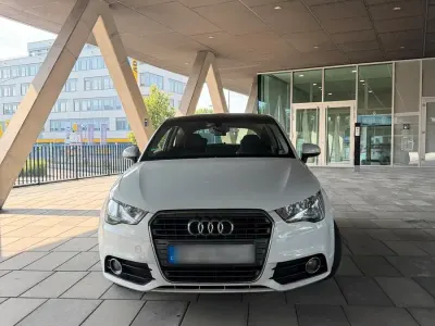 Gebraucht Audi A1 86 PS (63 kW) 2012 Weiß Kleinwagen