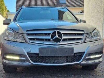 Mercedes C200