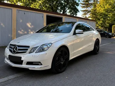Gebraucht Mercedes E350 292 PS (214 kW) 2010 Weiß Coupé