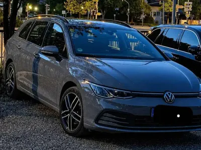 Gebraucht VW Golf VIII 116 PS (85 kW) 2021 Grau Limousine