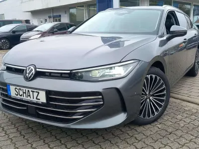 Neu VW Passat Elegance 150 PS (110 kW) 2025 Diabasgrau metallic Kombi